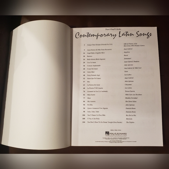 CONTEMPORARY LATIN SONGS PIANO VOCAL GUITAR BOOK - Picture 3 of 4